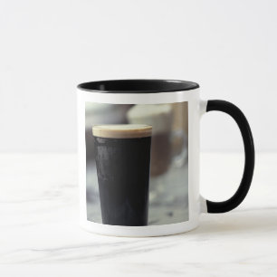 Taza Irlanda. Pinta de cerveza negra.