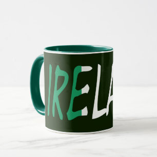 Taza Irlanda sobrepuesta por el atracón de la bandera i
