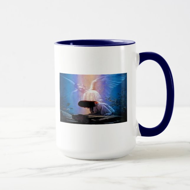Taza Isaiah 40:31 Orando Angel Ringer Café Mug. (Derecha)