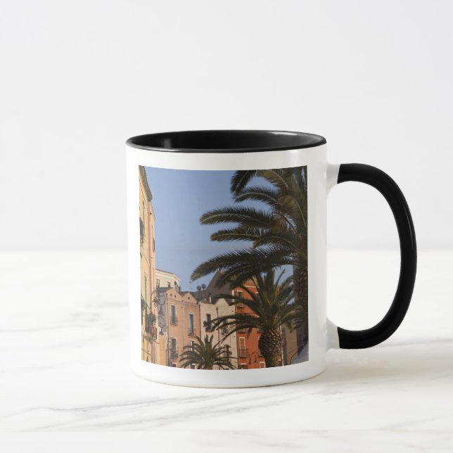 Taza Italia, Cerdeña, Cagliari. Edificios y palmeras (Derecha)