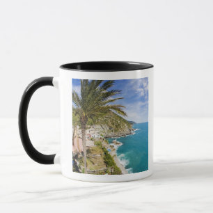 Taza Italia, Cinque Terre, Vernazza, Ciudad en la lader