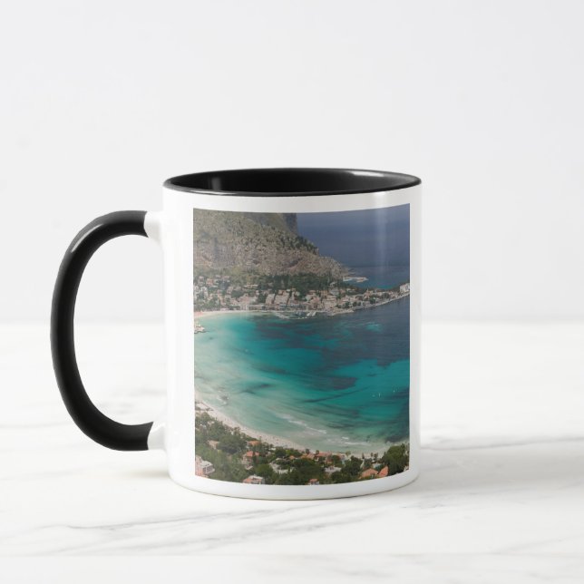 Taza Italia, Sicilia, Mondello, Vista de la playa desde (Izquierda)