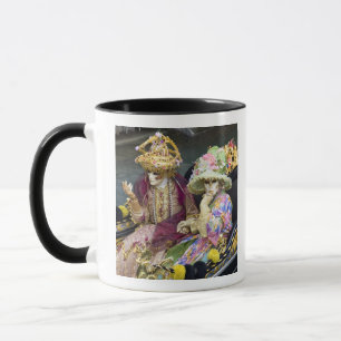 Taza Italia, Venecia. Pareja vestida con disfraces para