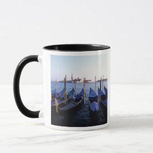 Taza Italia, Veneto, Venecia, Fila de Góndolas y San