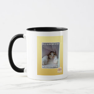Taza Iz del SID como lejos owt de la cama.