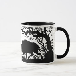 Taza Jabalí que arraiga en un bosque - silueta alemana