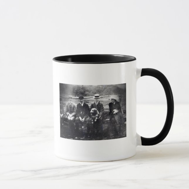 Taza James y Lytton Strachey con Thoby, Adrian (Derecha)