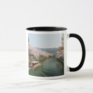 Taza Japón, Kyoto. Visualización de flores en el barco