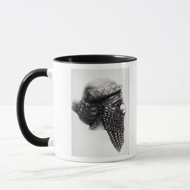 Taza Jefe de Sargon I 2400-2200 A.C. (Izquierda)
