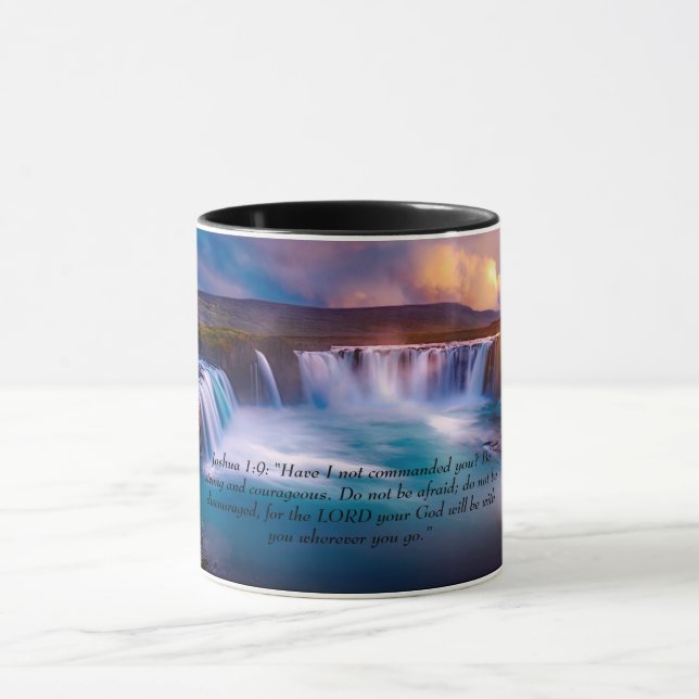 Taza Joshua 1:9 cascadas (Centro)