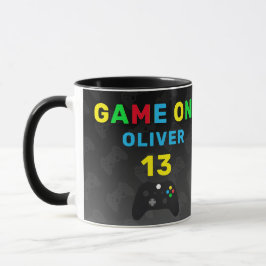 Taza Juego En El Cumpleaños De La Gaming Del Controlado
