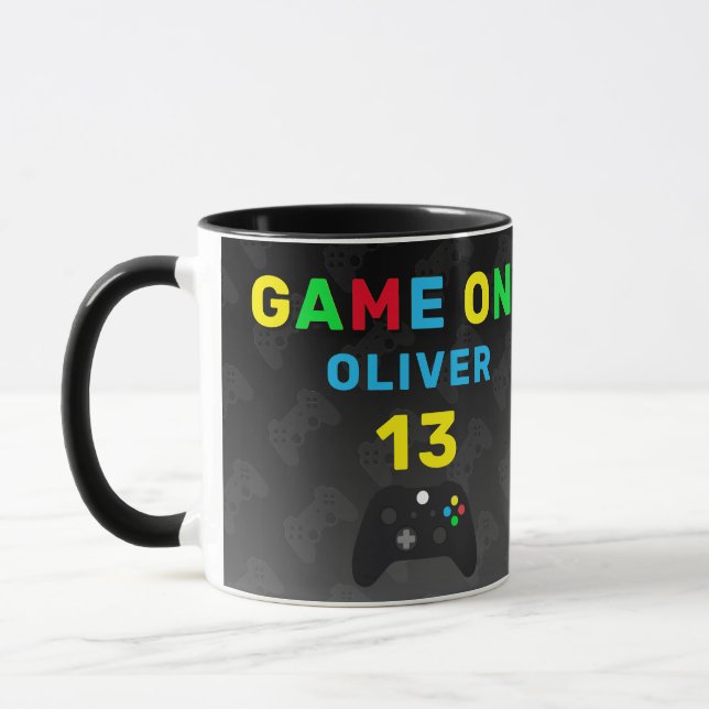 Taza Juego En El Cumpleaños De La Gaming Del Controlado (Izquierda)