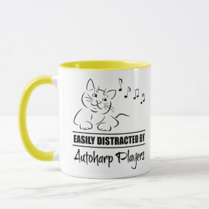 Taza Jugadores de Autoharp distran fácilmente a un gato