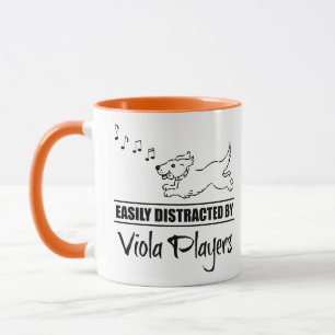 Taza Jugadores de Viola distran fácilmente a perro en e