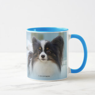 Taza Juguete de Papillon lindo perro español en el muel