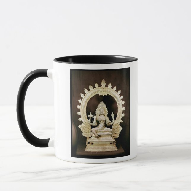 Taza Kali, de Vijayanagar (Izquierda)