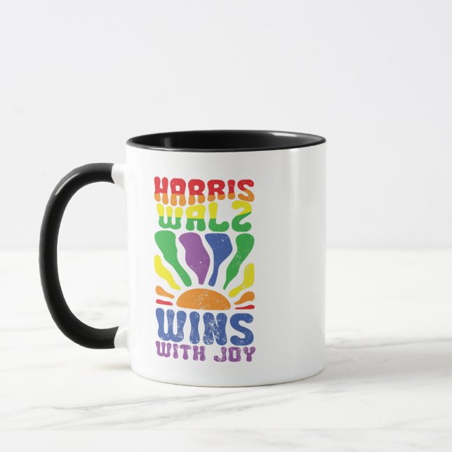 Taza Kamala gana con alegría retro Boho Harris Walz LGB (Izquierda)
