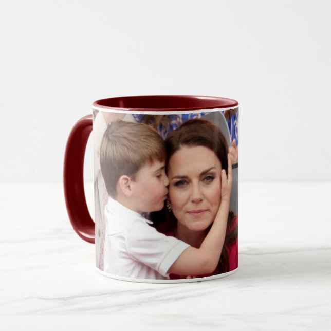 TAZA KATE Y LOUIS MOM & SON (Anverso izquierdo)