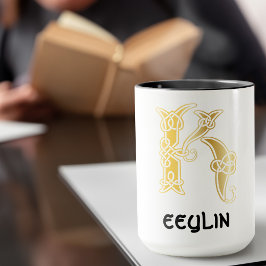 Taza Knot Celtic Capital decorativa K Mug del siglo XVI