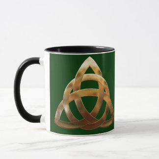 Taza Knot de Trinidad de oro celta