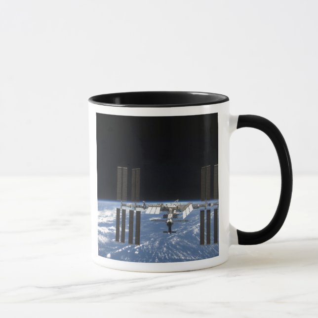 Taza La Estación Espacial Internacional 18 (Derecha)