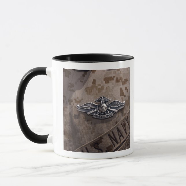 Taza La guerra de la Fuerza Marítima de la Flota Enlist (Izquierda)