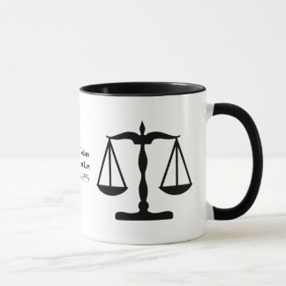 Taza La justicia escala negro del ~