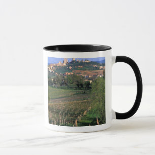 Taza La localidad de San Gimignano está situada en el 