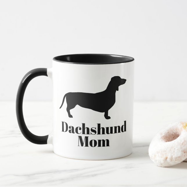 Taza La moderna silueta negra de Dachshund (Con donut)