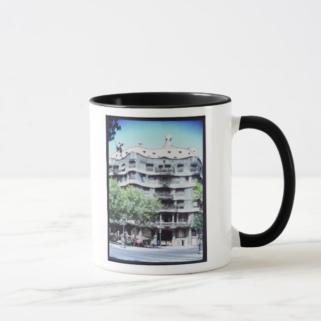 Taza La Pedrera o casas Mila, 1905-10 (Derecha)