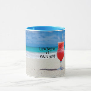 Taza La vida comienza en la jubilación, la bebida helad
