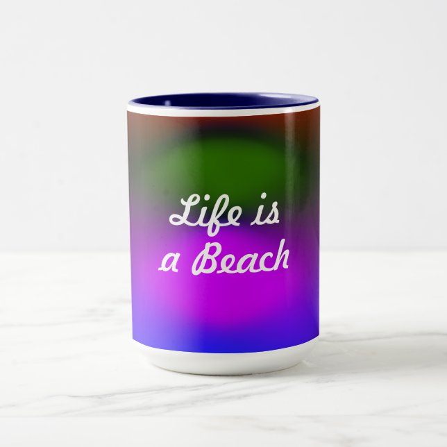 Taza La vida es una playa Neon Blue, Purple, Green & Or (Centro)