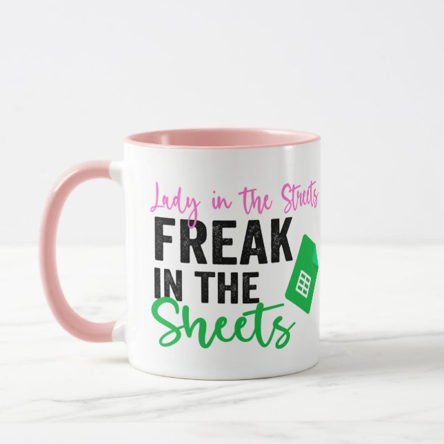 Taza Lady in the Streets Freak in the Sheets (Izquierda)