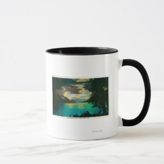 Taza Lago Kenai, Alaska con reunión de tormentas