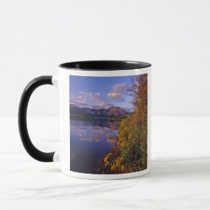 Taza Lago Maskinonge en el Parque Nacional Waterton Lak