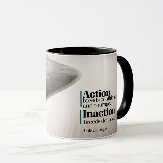 Taza Las Acciones Fomentan La Confianza Y El Valor (Anverso derecho)