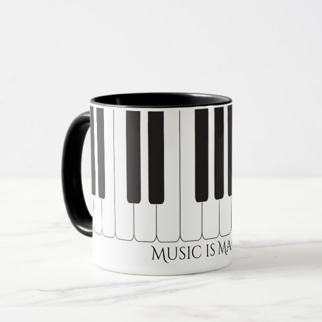 Taza Las llaves de encargo del piano del ébano y de la (Anverso izquierdo)