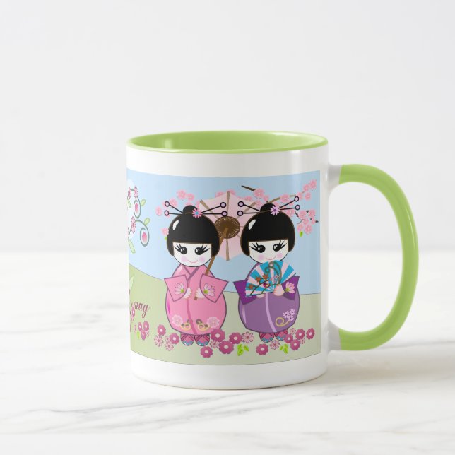 Taza Las muñecas japonesas lindas, flores de cerezo (Derecha)
