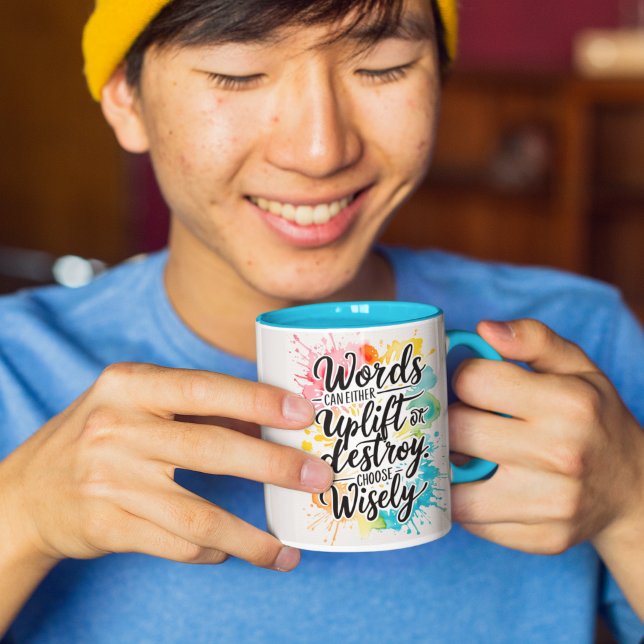 Taza Las Palabras Pueden Subir O Destruir La Mug (Encourage kind words with this colorful mug! )