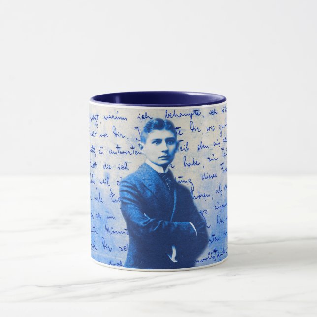 Taza Letra de Kafka (Centro)