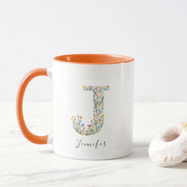 Taza Letra floral acuarela J Monograma y nombre persona (Con donut)