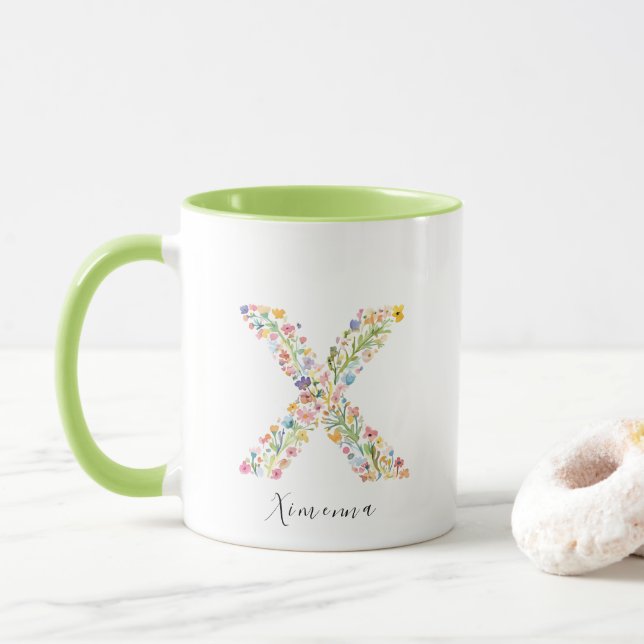 Taza Letra floral acuarela X Monograma y nombre persona (Con donut)
