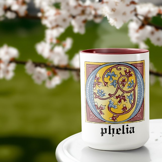 Taza Letra medieval azul y marfil rojo iluminada O (Subido por el creador)