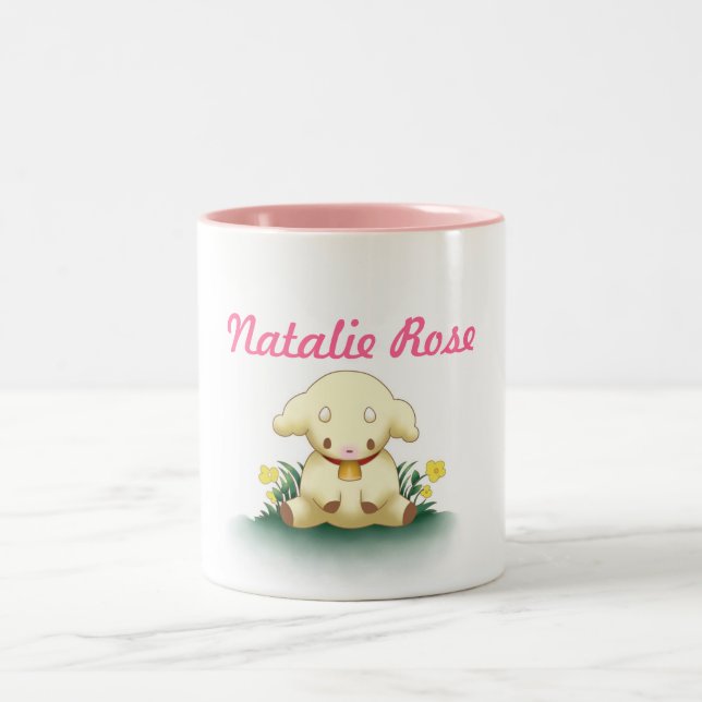Taza linda personalizada del cordero - rosa (Centro)