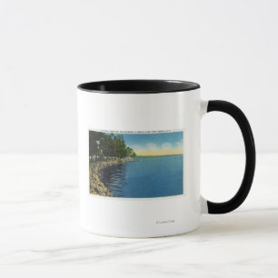 Taza Línea de la playa, pabellón, y nadadores