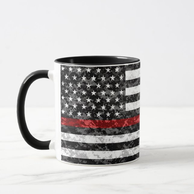 Taza Línea roja fina bandera de Camo (Izquierda)