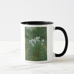 Taza Lirios de Madonna en un jardín