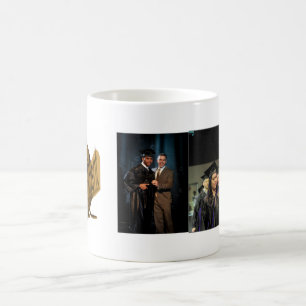 Taza llena de la graduación de la vela