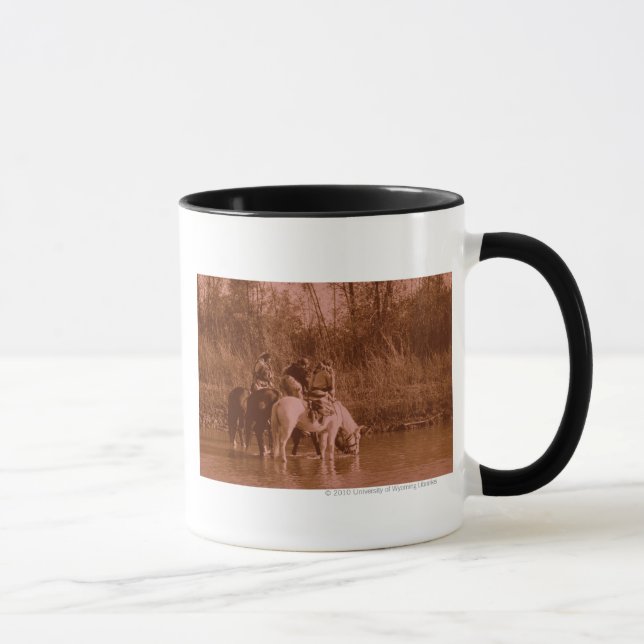 Taza Los asaltantes entrenados para la lucha cuerpo a (Derecha)