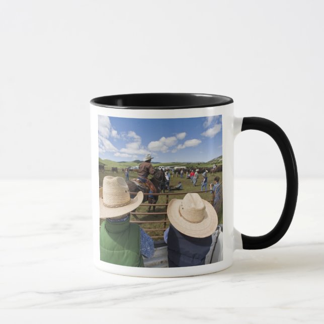 Taza Los muchachos jovenes admiten el rancho 2007 de (Derecha)